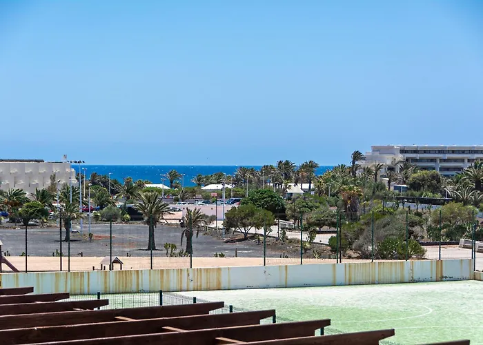 Apartman Casa Ayram With Private Terrace & Pool Next To