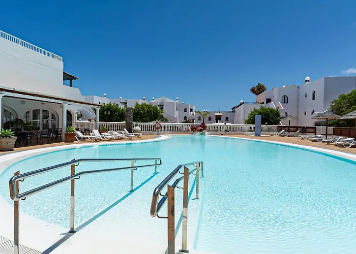 Apartman Casa Ayram With Private Terrace & Pool Next To *