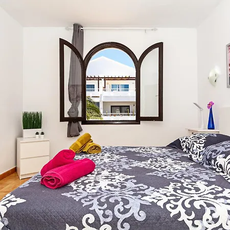 Casa Ayram With Private Terrace & Pool Next To Apartment Costa Teguise